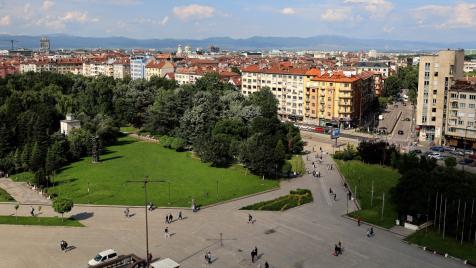 Вечерни новини: Пенсии и помощи – спасението за 25% от българите; КФН проверява „Гражданска отговорност“