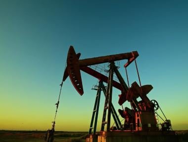 Цената на петрола „Брент“ скочи над 125 долар