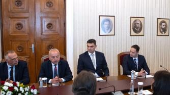 „Прогресивна България“ планира да увеличи тавана на дълга