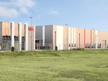 Швейцарската ABB разширява производството си в Раковски