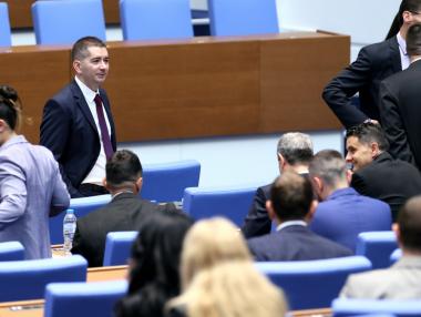НС прие на първо четене „справедливата цена“ и двойни глоби за търговците