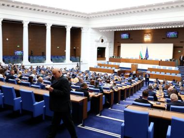 Парламентът отложи приемането на антиинфлационните закони за „калибриране“