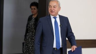 Първи поглед към бюджета: Донев обеща рязане на администрацията и таван на заплатите