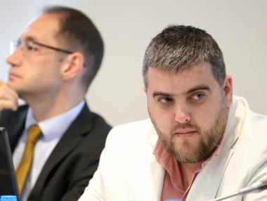 Започна синдикален отпор срещу опитите за свиване на администрацията