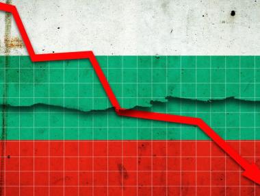 ЕК: България ще е с дефицит над 4% до 2027 г.
