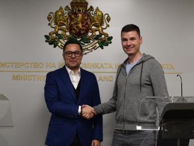 Зона „Доброславци“ се отваря за космически технологии и отбрана