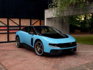 „Пазарът си каза думата“: Акциите на Ferrari падат с 6% след представянето на първия електромобил