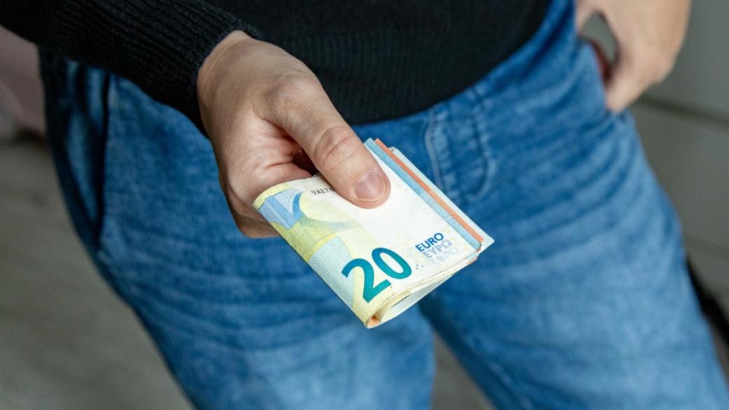 Вечерни новини: Автоматичният механизъм за минималната заплата отпада; 3 млн. евро санкции от КЗК