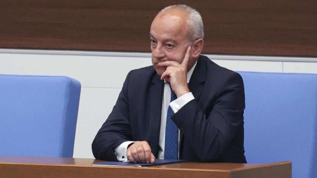 Донев обяви, че „реалният“ дефицит за 2026 г. е 7.4%