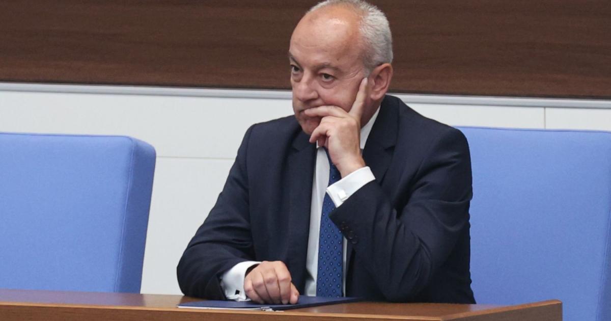 Финансовият министър Гълъб Донев обяви, че реалният“ дефицит за 2026
