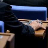 „Безсмислен дебат“: Парламентът окончателно премахна COVID добавките за новите пенсионери