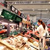 „Кошница с грижа“: Хранителните вериги обещаха минимум 15% по-ниски цени за основни продукти