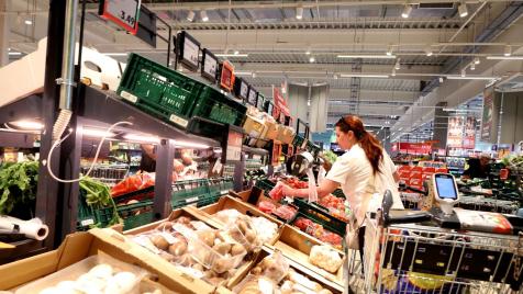 „Кошница с грижа“: Хранителните вериги обещаха минимум 15% по-ниски цени за основни продукти
