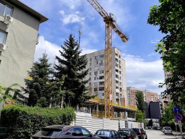 Жилищният пазар: Без спекуланти, предпазливи купувачи и интерес от чужди фондове