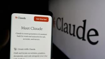Администрацията на Тръмп блокира достъпа на чуждестранни компании до Claude Fable 5