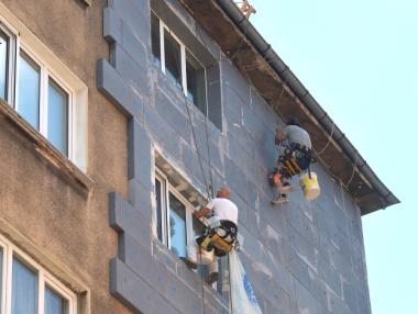 Фондът за декарбонизация тръгва с фокус върху къщите и бизнеса