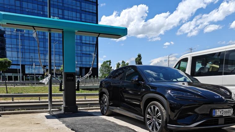 Първа в ЦИЕ: „Електрохолд ИПС“ пусна 1 MW зарядна станция на BYD в София