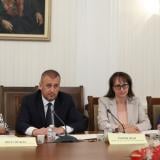 Кабинетът поставя на дневен ред малките летища в България