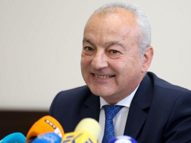 Какви мерки залага Гълъб Донев за повече бюджетни приходи през 2026 г.? (Таблица)