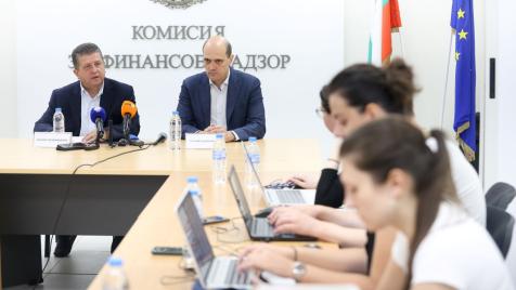 „Доста тревожно“: „ДаллБогг“ опитал тайно да продаде пенсионното си дружество