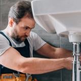70% домашни майстори работят „на черно“. Какво е решението?