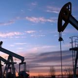 Цените па петрола скочиха след подновените американски удари срещу Иран