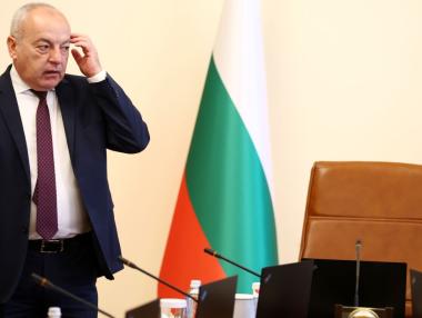Чиновниците ще получат индивидуални компенсации заради поетите осигуровки