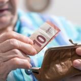 Пенсионната система е пред критична зависимост от държавния бюджет