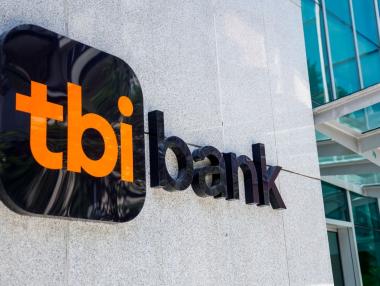 БАКР повиши рейтинга на tbi bank след придобиването