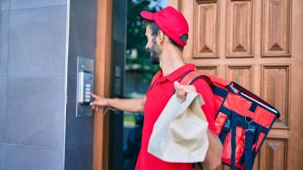 Мегасделка за Delivery Hero е напът да създаде най-голямата платформа за доставка на храна