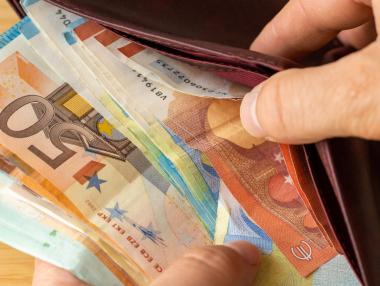 Къде в Европа домакинствата са най-задлъжнели?