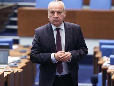 „Реалистични очаквания“: Парламентът одобри бюджетен дефицит от 5.7% за 2026 г.