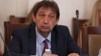 Регионалният министър поема „на ръчно управление“ общинската инвестиционна програма