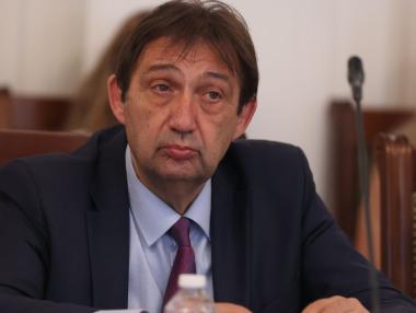 Регионалният министър поема „на ръчно управление“ общинската инвестиционна програма