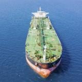 Петролът поевтиня с 6% след примирието в Залива