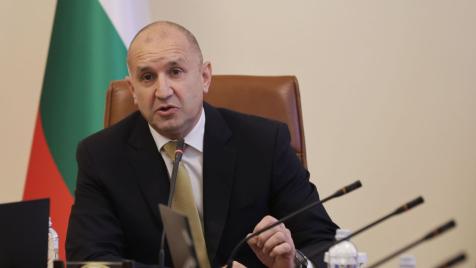 „Лукойл“ в България е заплашен от незабавни американски и британски санкции
