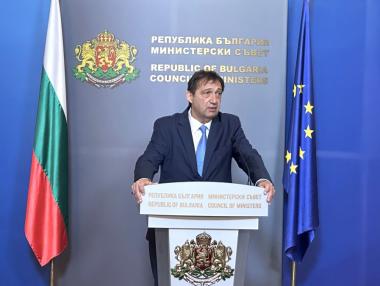 Шишков подозира лобизъм в действащата наредба за мантинелите