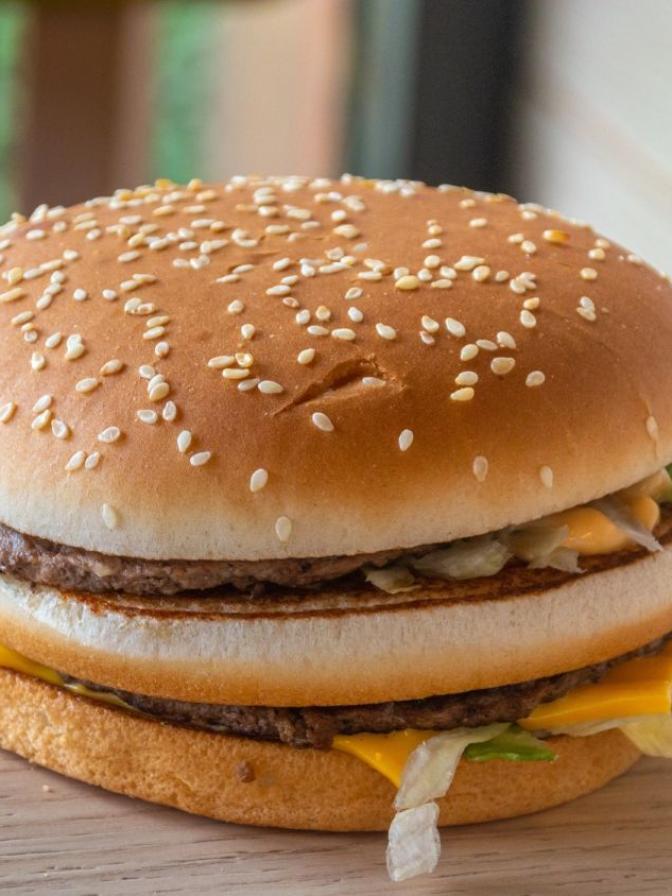 Индексът Big Mac на 40 години: колко истина за световната икономика има в един бургер?