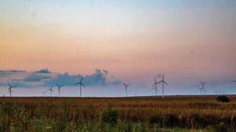 TotalEnergies купува целия наземен ВЕИ бизнес на Shell в Европа