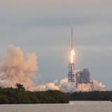 Акциите на SpaceX се сринаха с 10% след публикувания отчет