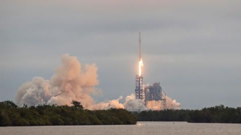 Акциите на SpaceX се сринаха с 10% след публикувания отчет