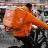Takeaway.com напуска България, стотици служители и куриери са засегнати