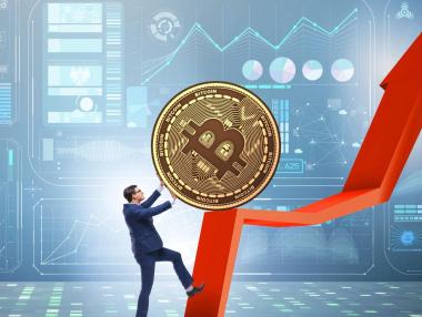 Биткойн премина границата 76 000 долара