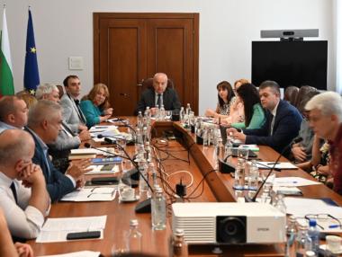 Адекватността на минималното заплащане ще зависи от издръжката на живот и медианната заплата