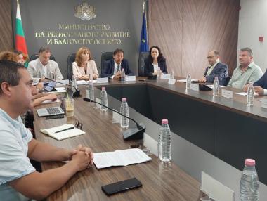Общините поискаха част от данъка върху доходите да остава при тях