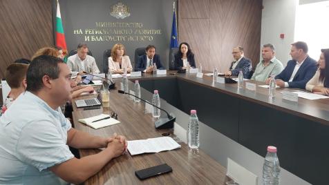 Общините поискаха част от данъка върху доходите да остава при тях