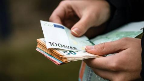 МФ залага 660 евро минимална заплата за 2027 г.