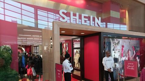 Акциите на Shein потънаха при борсовия ѝ дебют