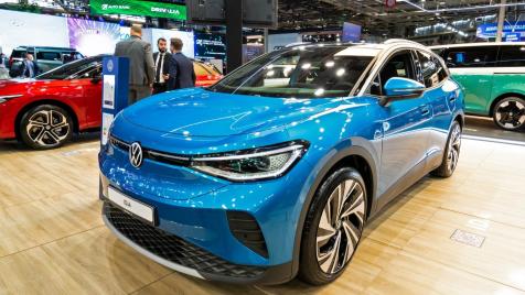 Volkswagen ще съкрати половината си модели и 50 000 работни места
