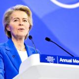 ЕС подкрепя стратегията на Гренландия с €200 млн.